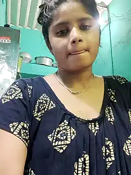 Snapshot of Cuple_masti72 chatting on 06-25-26, 06:18 Cuple masti72 online show from 06-25-26, 06:18