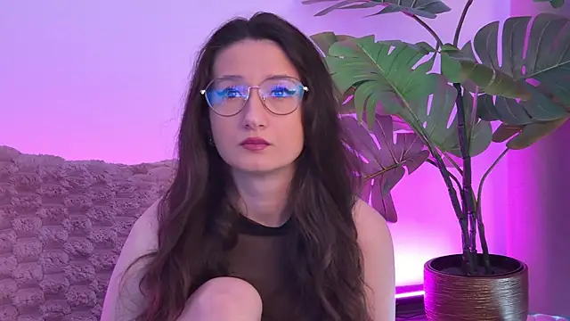 TheaMalekoo online show from 04-23-26, 06:58