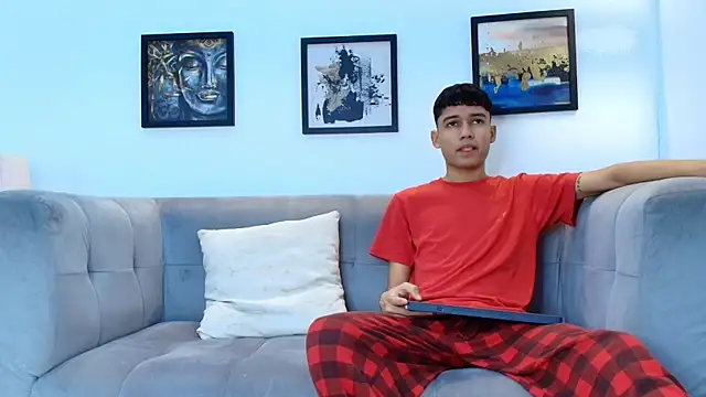 HORNY PRETTY online show from 04-09-26, 07:19