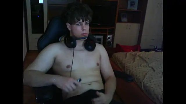 GymGuy0505 online show from 12-15-25, 09:57