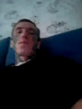 VERLIEBER11 online show from 12-17-25, 10:10