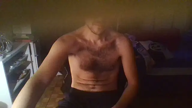Snapshot of Andrebaby chatting on 12-17-25, 02:50 Andrebaby online show from 12-17-25, 02:50