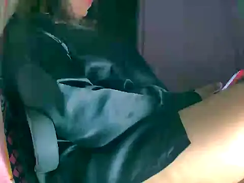 butterflyslay online show from 12-13-25, 09:09