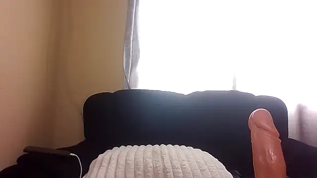 Snapshot of Arrbain chatting on 07-27-26, 07:04 Arrbain online show from 07-27-26, 07:04