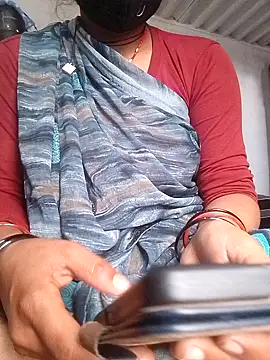 Aaisha 01 online show from 02-13-26, 09:49