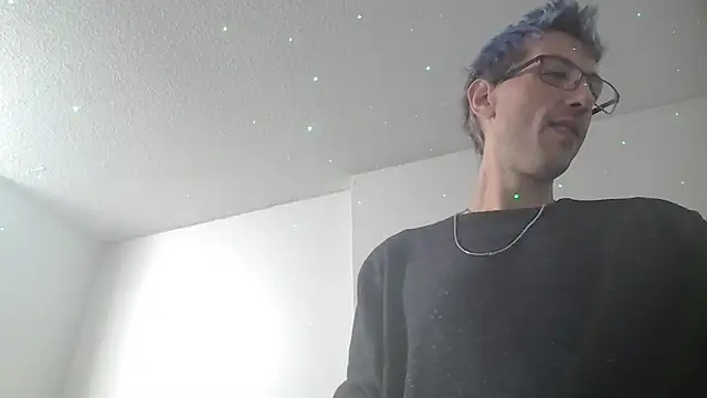 AskAveryAnything online show from 12-22-25, 12:18