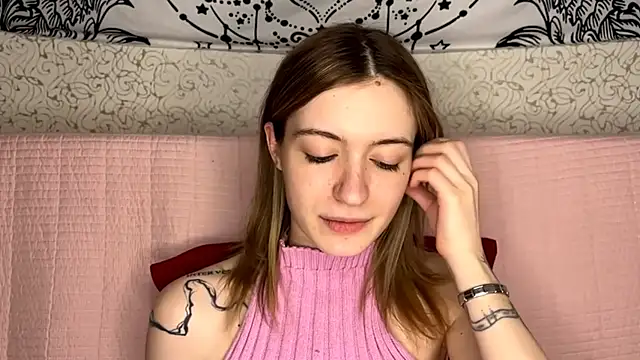 Shining Robi online show from 02-22-26, 01:20