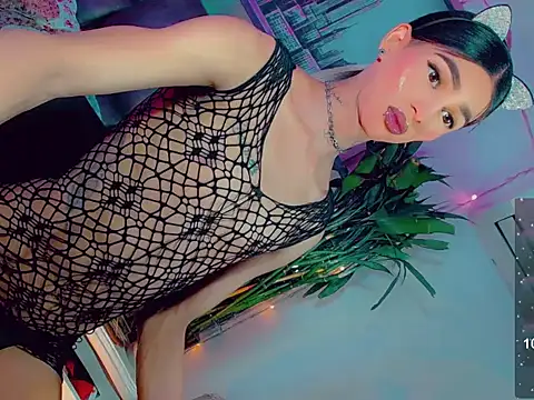 agathaferrer3 online show from 03-28-26, 04:12