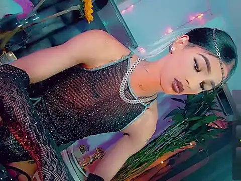 agathaferrer3 online show from 04-18-26, 07:58