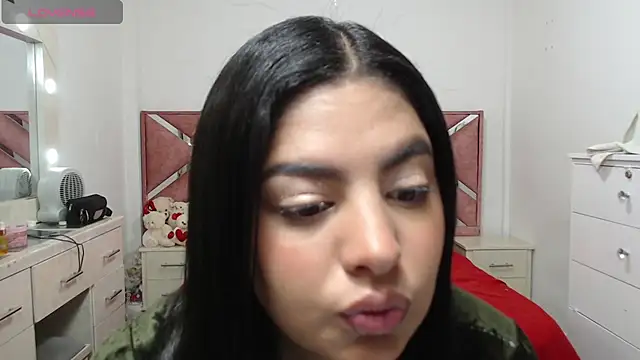 Snapshot of Brittany_Hot chatting on 12-15-25, 12:09 Brittany Hot online show from 12-15-25, 12:09