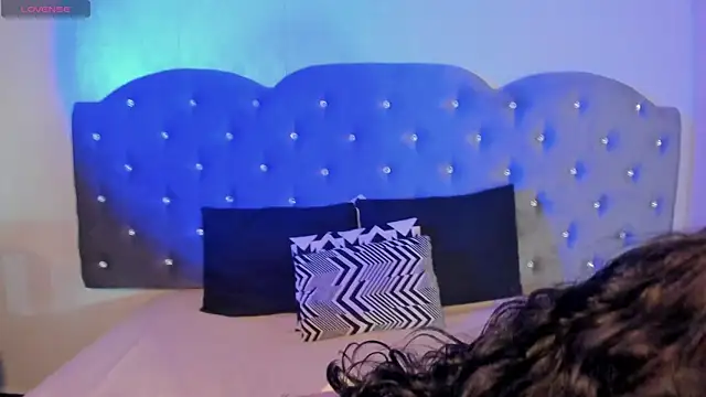 scarlett venom  online show from 04-22-26, 07:48