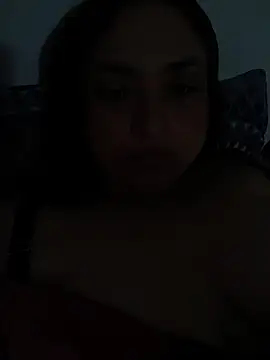 Snapshot of laura395 chatting on 12-15-25, 08:13 laura395 online show from 12-15-25, 08:13