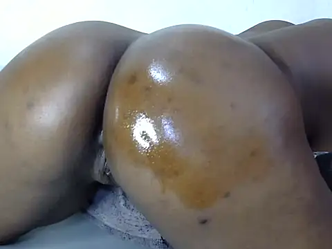 Erotic vybez  online show from 12-18-25, 06:41