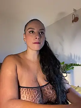 Snapshot of Lena-Williamss chatting on 07-02-26, 02:55 Lena-Williamss online show from 07-02-26, 02:55