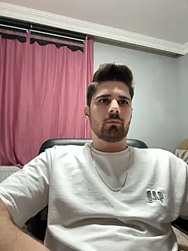 berke3424 online show from 02-10-26, 11:31