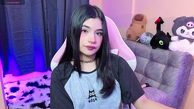 bonnieTaylor1 online show from 04-11-26, 04:06