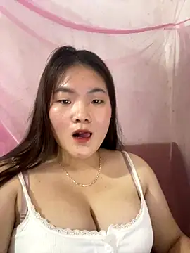 Snapshot of Moonlight_see123 chatting on 12-15-25, 01:59 Moonlight see123 online show from 12-15-25, 01:59