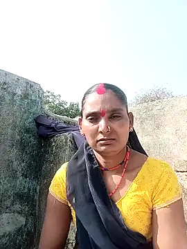 Snapshot of Mohni_pal chatting on 12-15-25, 05:23 Mohni pal online show from 12-15-25, 05:23