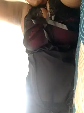 Snapshot of Palkova12 chatting on 12-15-25, 05:44 Palkova12 online show from 12-15-25, 05:44