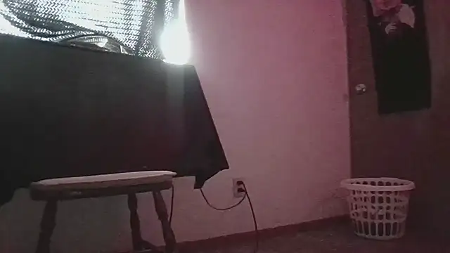 dixielover1229 online show from 02-06-26, 06:22