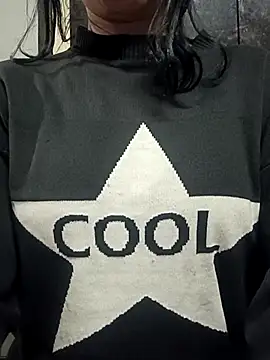 Snapshot of teena-11 chatting on 02-07-26, 05:27 teena-11 online show from 02-07-26, 05:27