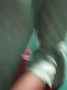 Snapshot of teena-11 chatting on 03-08-26, 02:04 teena-11 online show from 03-08-26, 02:04