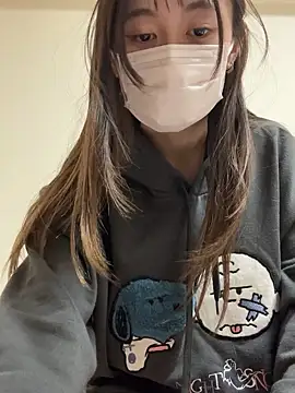 Snapshot of shuka-xoxo chatting on 01-18-26, 04:11 shuka-xoxo online show from 01-18-26, 04:11