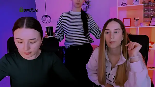 mila firee online show from 04-23-26, 08:57