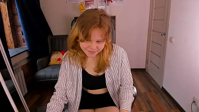 Snapshot of Soft_Flame chatting on 04-18-26, 11:36 Soft Flame online show from 04-18-26, 11:36
