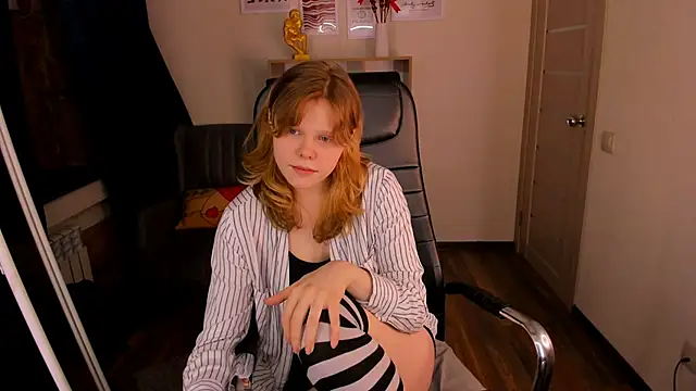 Snapshot of Soft_Flame chatting on 04-18-26, 07:07 Soft Flame online show from 04-18-26, 07:07