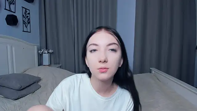 JanettVeld online show from 12-15-25, 10:08