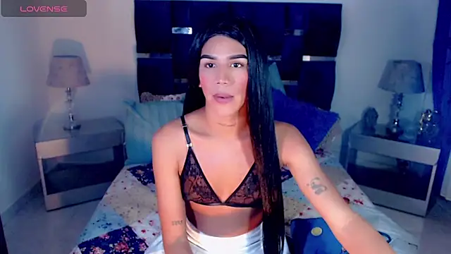 Snapshot of danielaacostats chatting on 12-13-25, 10:15 danielaacostats online show from 12-13-25, 10:15