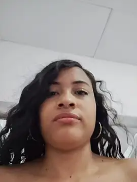Snapshot of DAFNNEE_HOT chatting on 07-14-26, 02:56 DAFNNEE HOT online show from 07-14-26, 02:56