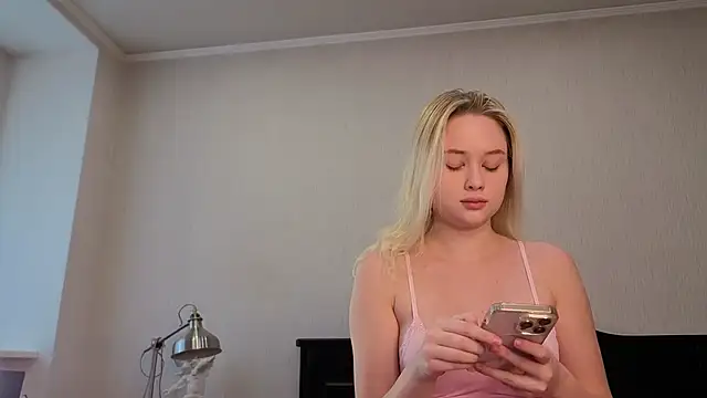 Jessiestar  online show from 03-12-26, 11:27