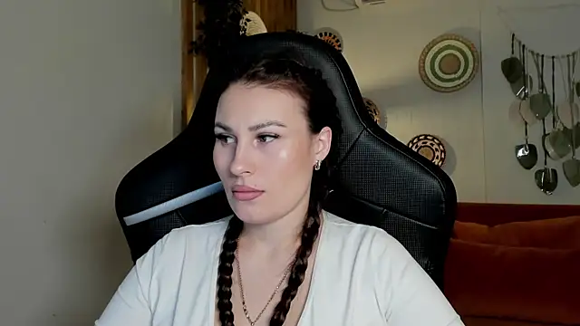 NoraFoxes online show from 01-17-26, 05:34