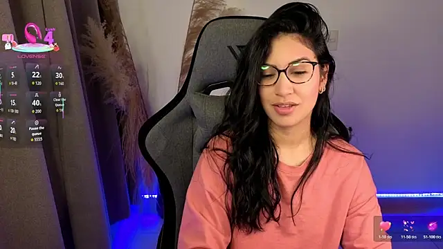 chloebum  online show from 05-22-26, 10:54