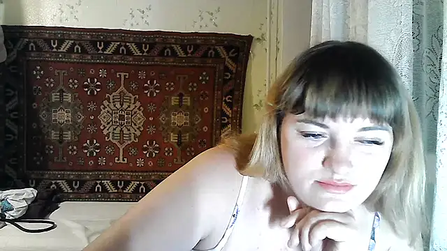 Snapshot of swett_girll chatting on 08-09-26, 06:24 swett girll online show from 08-09-26, 06:24