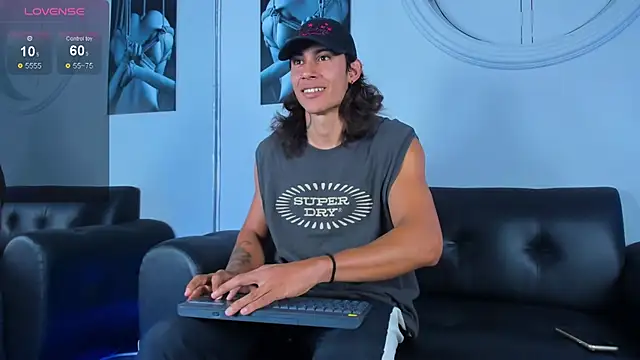 Jese 23 online show from 12-16-25, 07:19