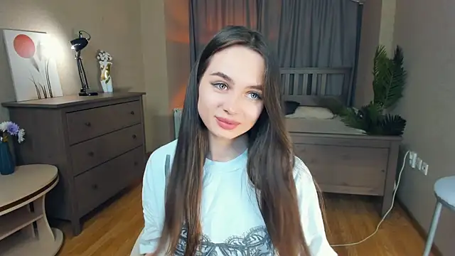 YvonneRobes online show from 01-05-26, 07:28