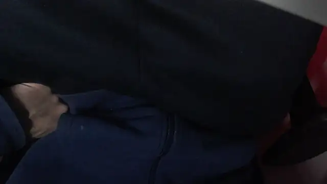 Snapshot of Gossard99 chatting on 12-16-25, 06:40 Gossard99 online show from 12-16-25, 06:40