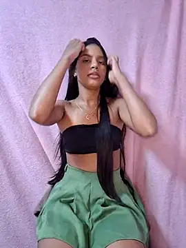 meenina veneno online show from 12-16-25, 04:17