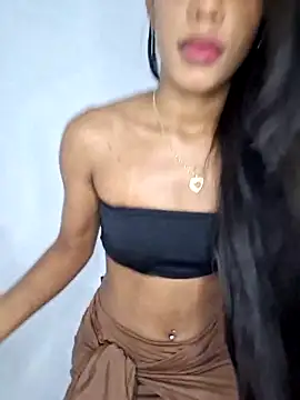 Snapshot of meenina_veneno chatting on 02-13-26, 12:50 meenina veneno online show from 02-13-26, 12:50