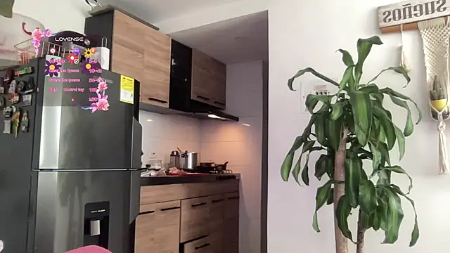 Snapshot of isa_fox_23 chatting on 02-09-26, 04:44 isa fox 23 online show from 02-09-26, 04:44