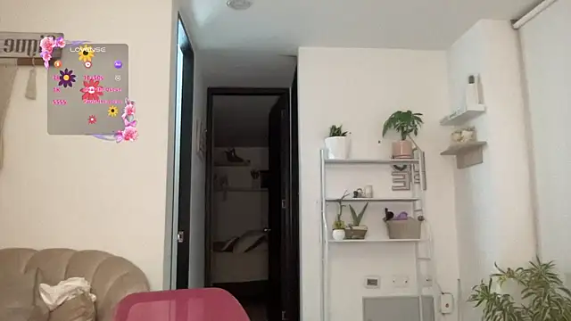 Snapshot of isa_fox_23 chatting on 03-04-26, 12:49 isa fox 23 online show from 03-04-26, 12:49