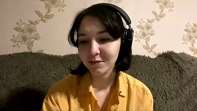 EmilyVeiro online show from 12-20-25, 05:53