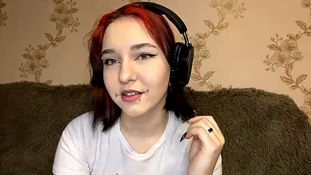 EmilyVeiro online show from 02-02-26, 05:11