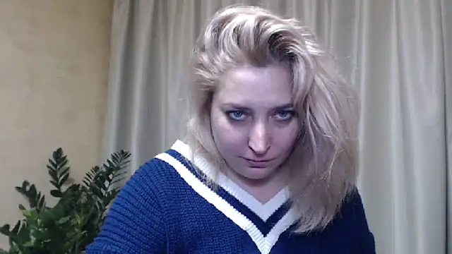 Snapshot of sweetpussy13 chatting on 02-16-25, 09:59 sweetpussy13 online show from 02-16-25, 09:59