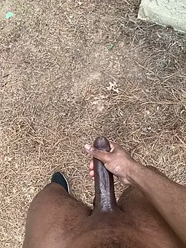 Snapshot of PublicBbc chatting on 04-14-26, 07:09 PublicBbc online show from 04-14-26, 07:09