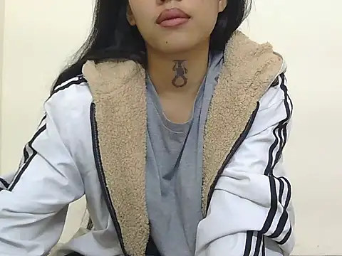 Cristina love69 online show from 12-19-25, 05:20