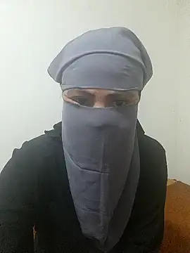 Snapshot of katiyvy chatting on 02-10-26, 12:26 katiyvy online show from 02-10-26, 12:26